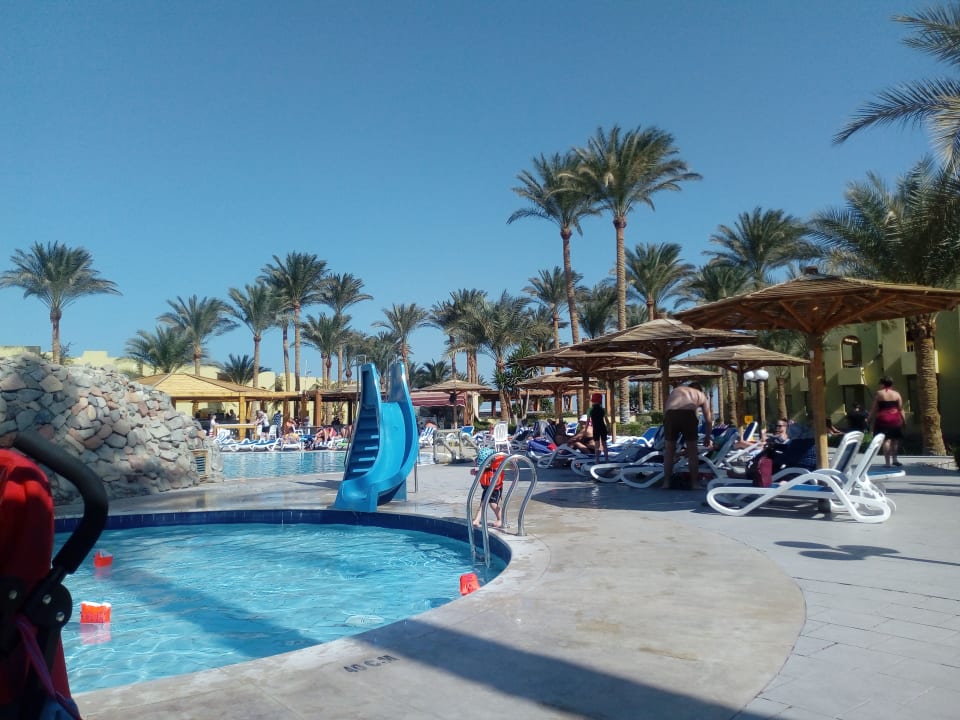 Pool Palm Beach Resort