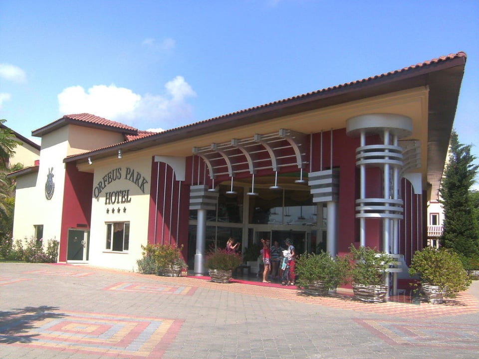 Hotel von außen Hotel Orfeus Park