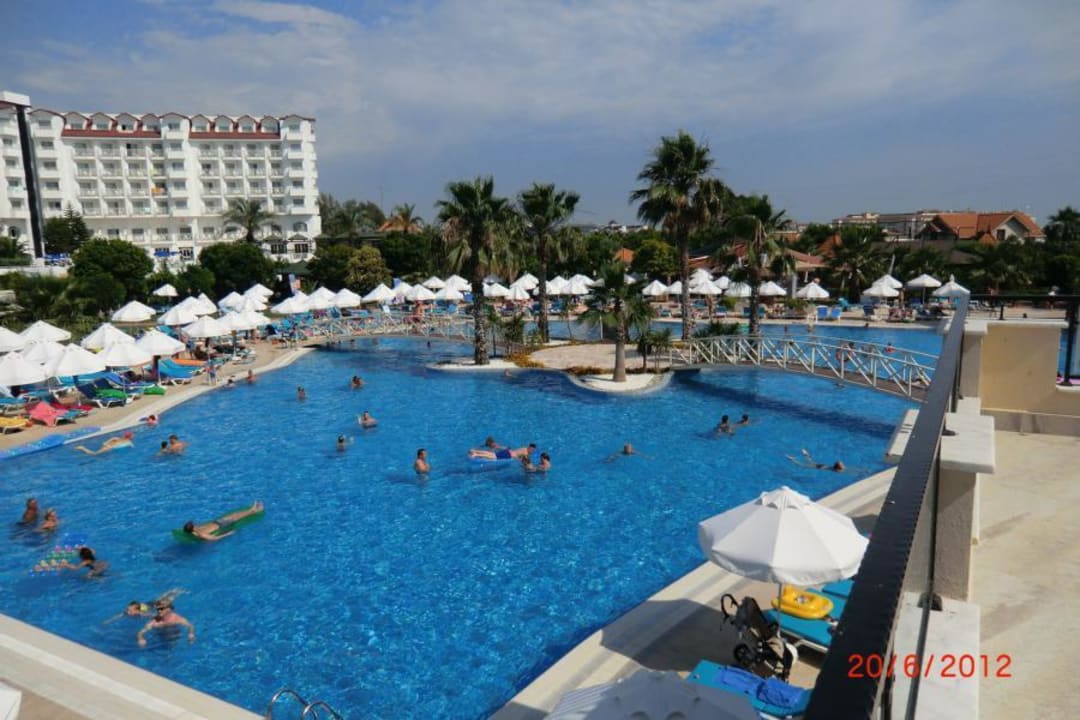 Hauptpool Side Mare Resort & Spa