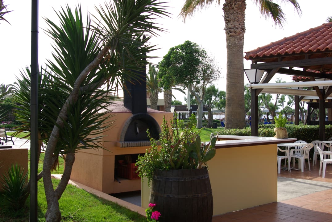 Gartenanlage Anissa Beach & Village