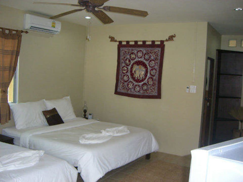 Deluxe Bungalow Hotel Lanta Castaway Resort