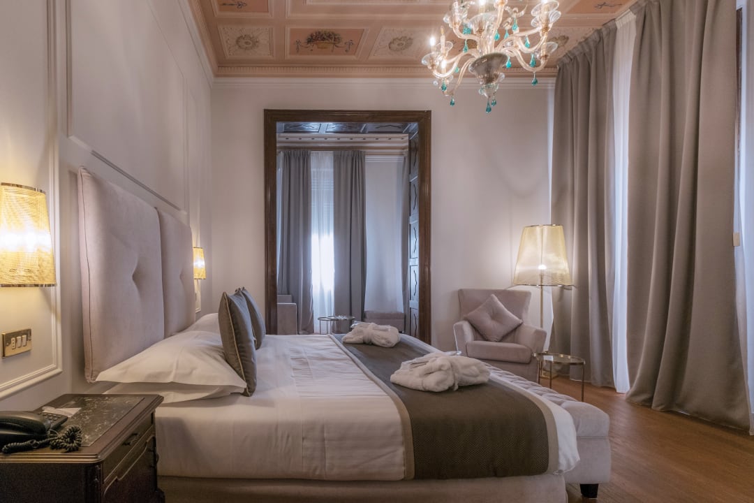 Zimmer Hotel De La Ville