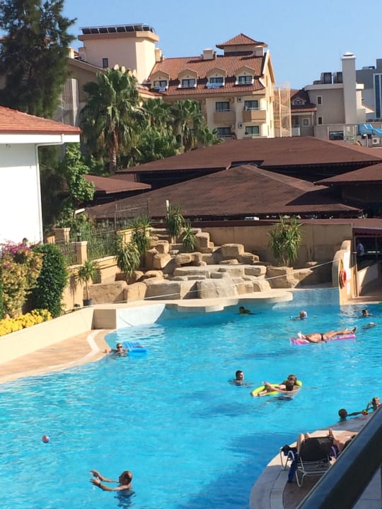 Pool Grand Seker Hotel