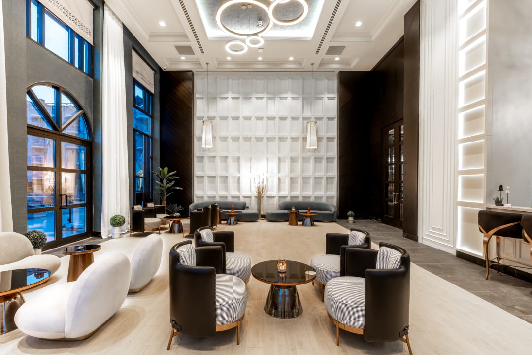 Gastro Serenity Queen Hotel