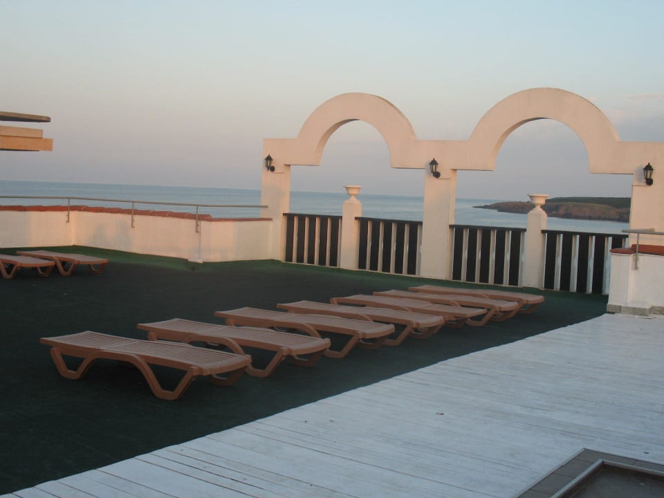 Eine Dachterrasse Bella Vista Beach Club