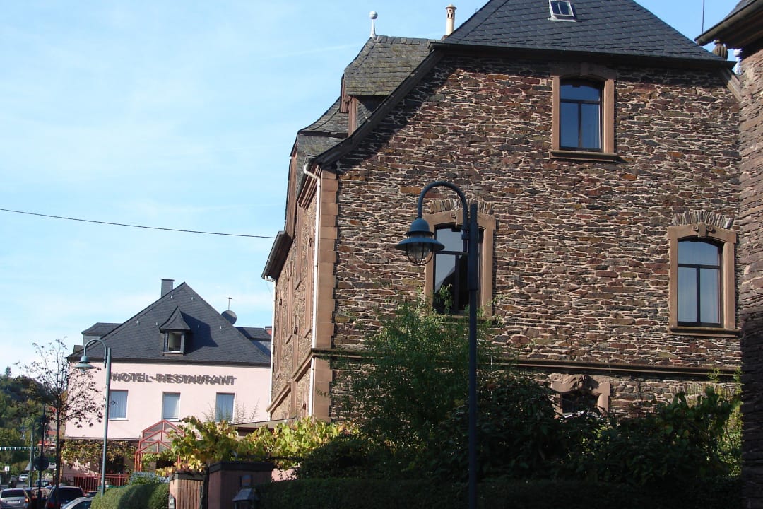 Historisches Weingut und Stammhaus Hotel Nalbach WeinBergHotel Nalbach