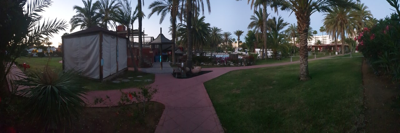 Garten HL Miraflor Suites Hotel