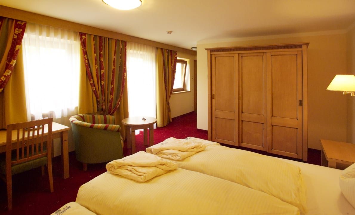 Zimmer Hotel Montana
