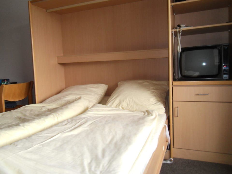 Schmales Wandklappbett Predigtstuhl Resort