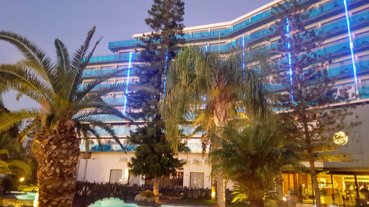 Außenansicht Hotel Calypso Beach