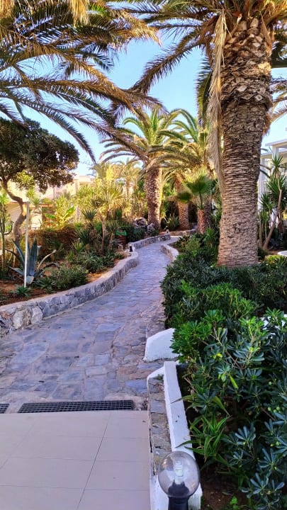 Gartenanlage HARPIN Happy Days Beach Hotel