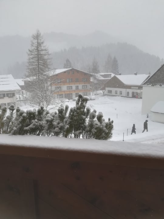 Außenansicht Wellnesshotel ...liebes Rot-Flüh