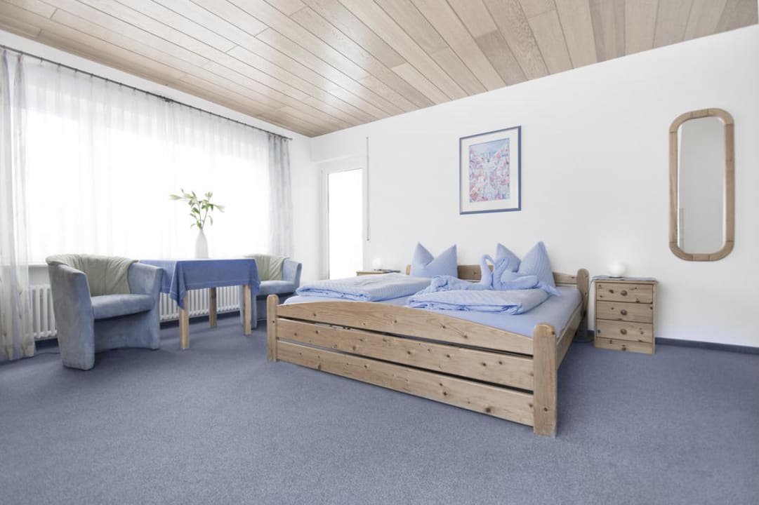 Zimmer 8 Gästehaus Holzer