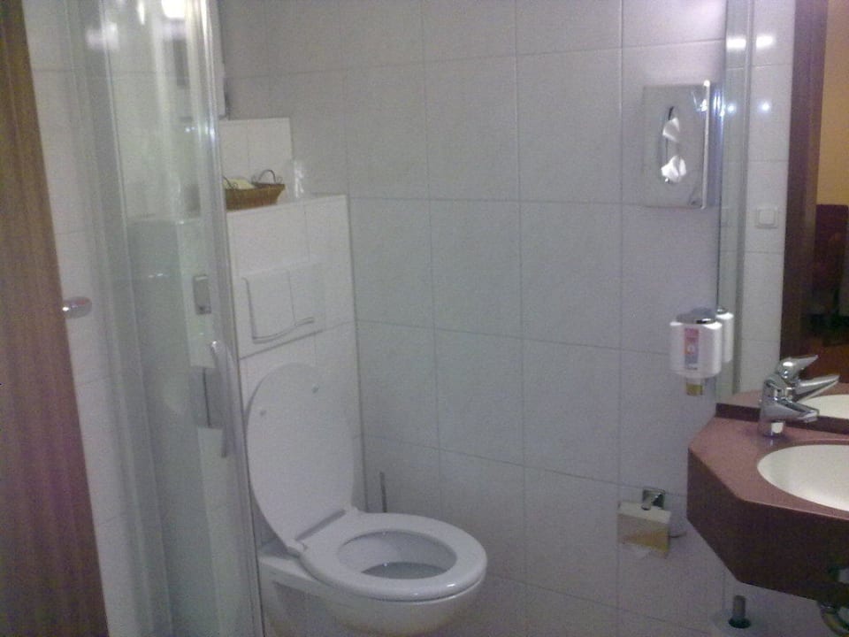 Bad zu Zimmer 4 Hotel Residence am Hauptbahnhof