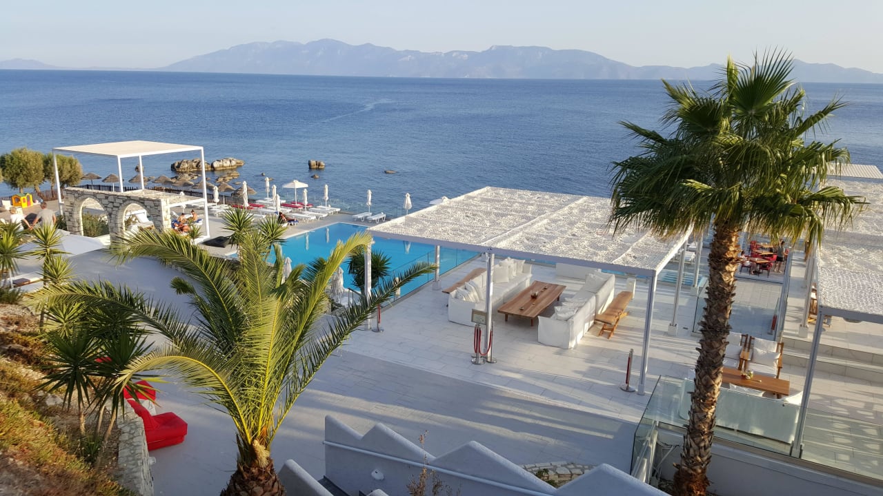 Pool und lounge  Dimitra Beach Hotel & Suites