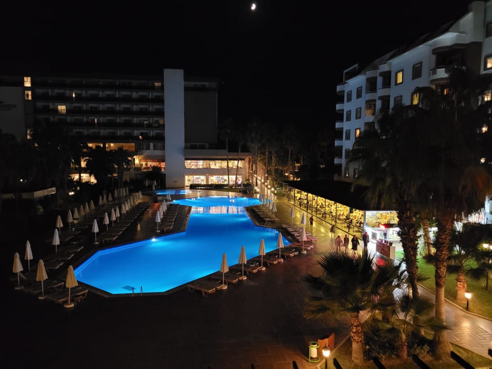 Pool Hotel Royal Garden Beach