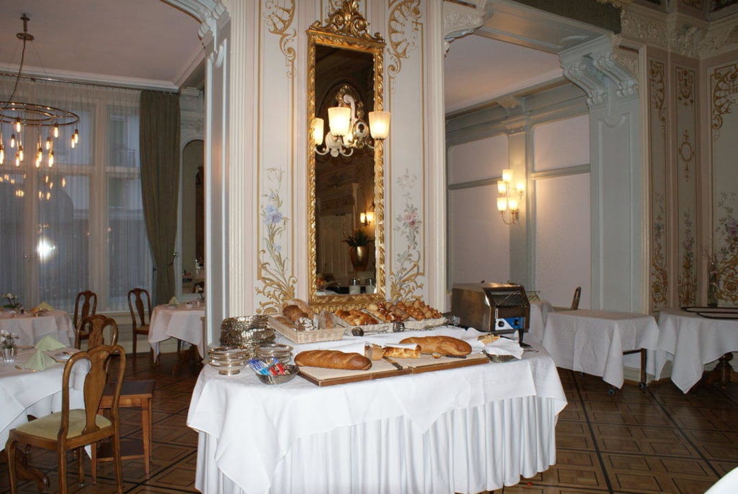 Frühstück Grand Hotel Kronenhof Pontresina