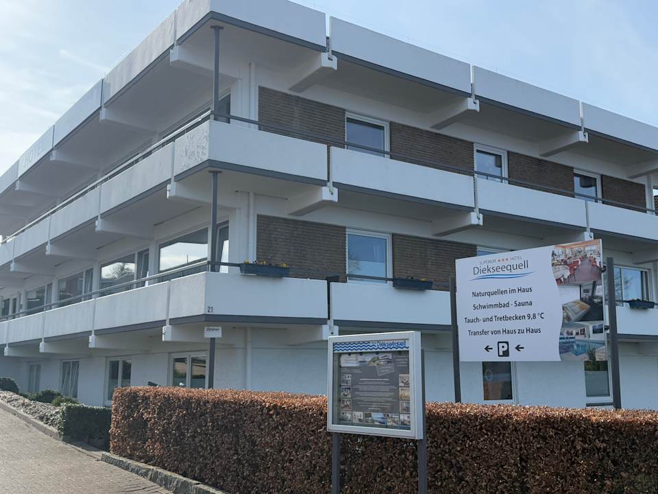 Außenansicht Hotel Diekseequell