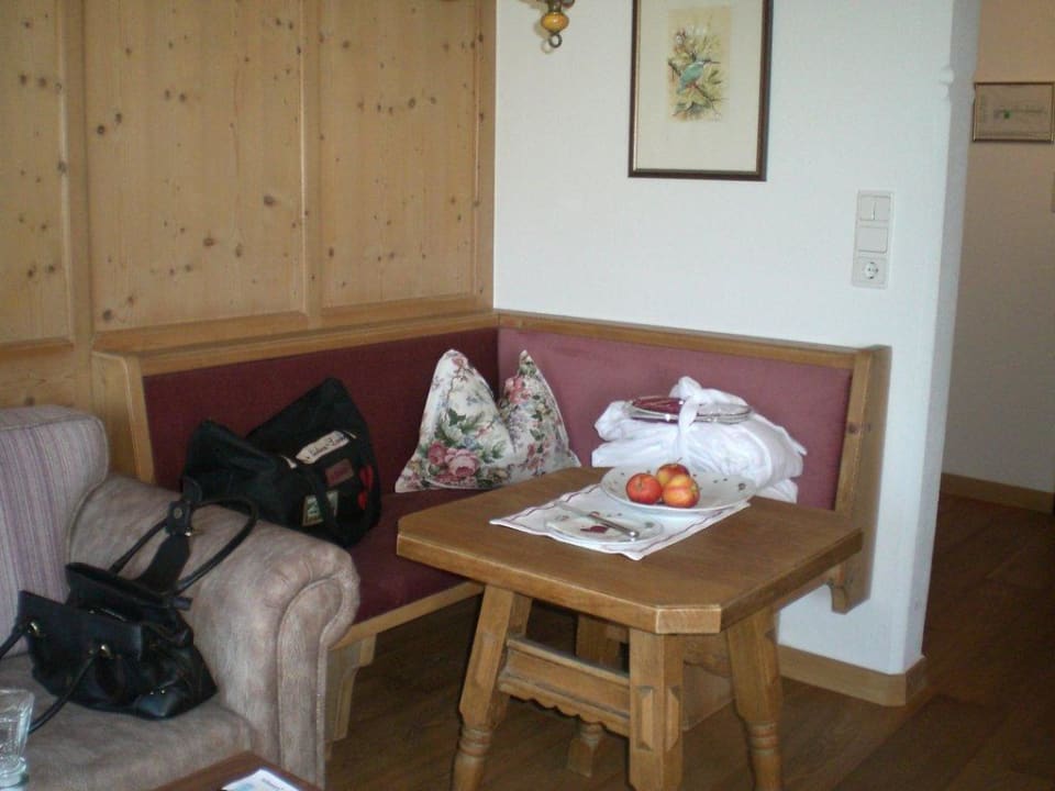 Sitzecke im Zimmer im Haupthaus Alpenresort Schwarz