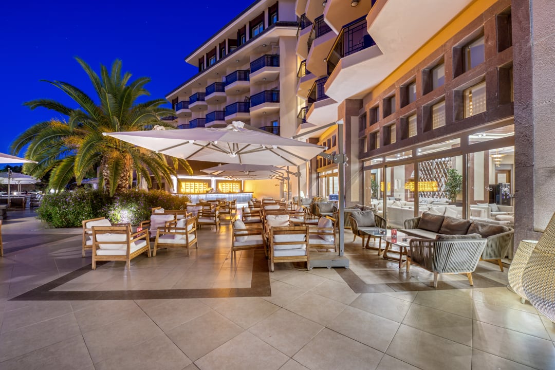 Gastro Xanadu Resort Hotel