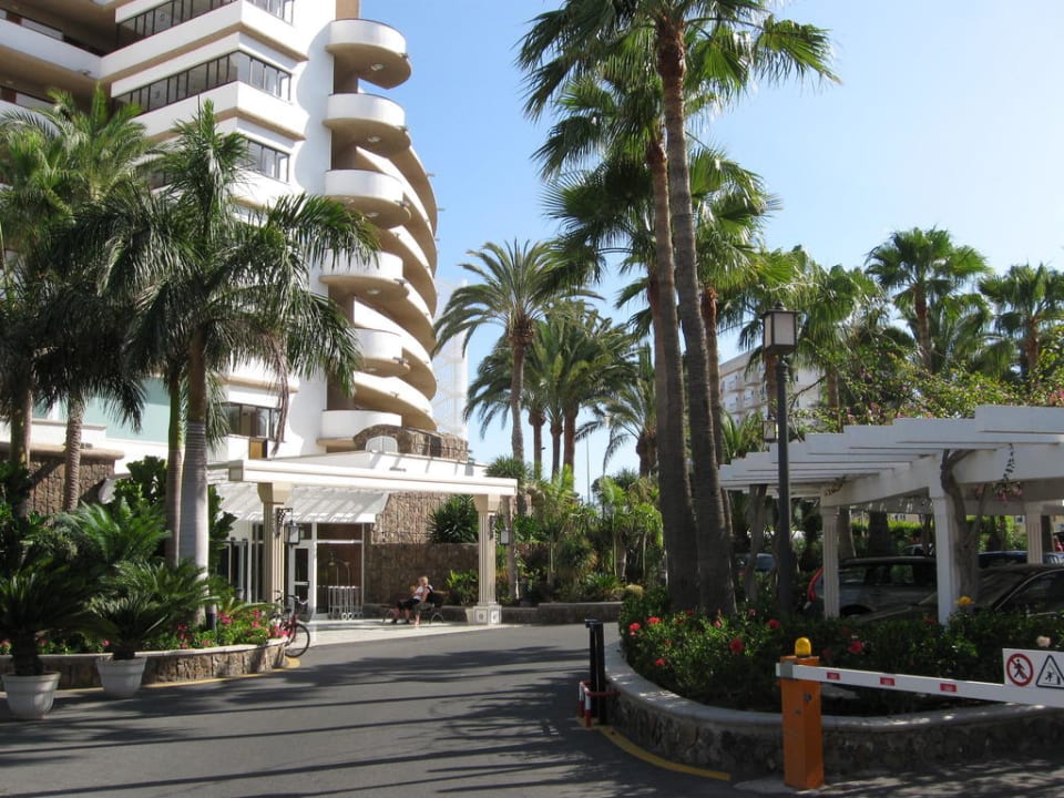 Eingang Hotel Riu Palace Palmeras