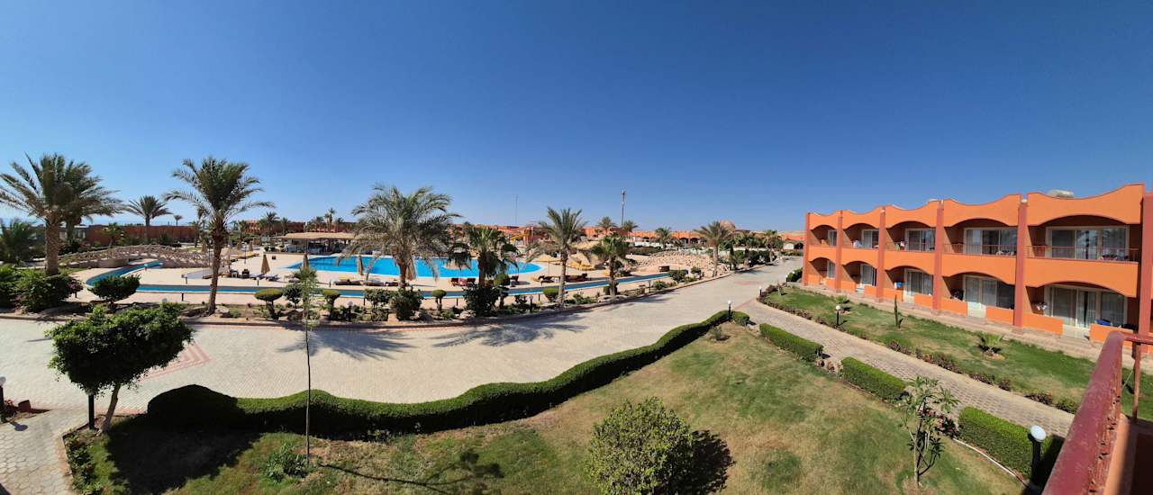 Außenansicht Three Corners Happy Life Beach Resort