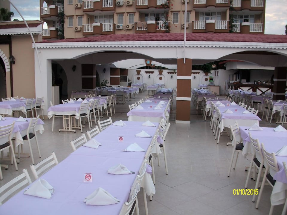 Speiseterrasse  Hotel Club Paradiso