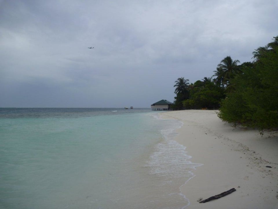 Strand Embudu Village