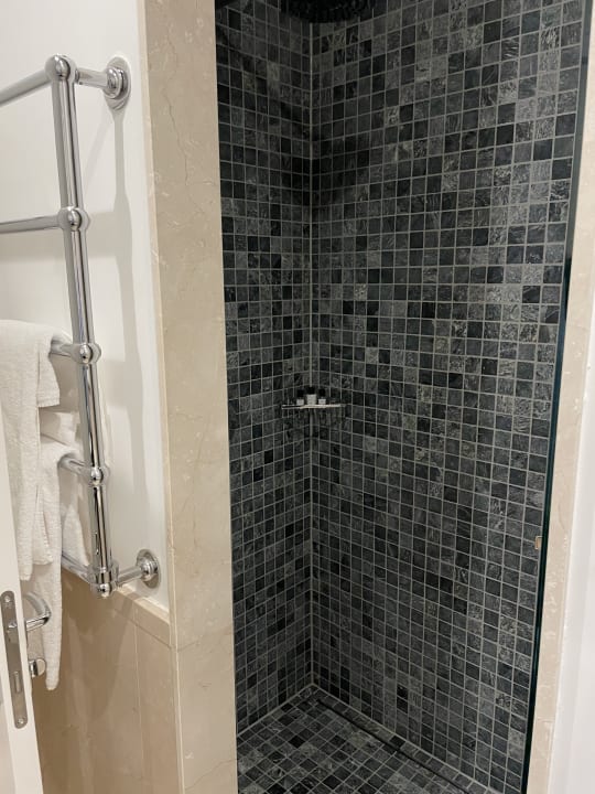 Zimmer Steigenberger Icon Grandhotel Petersberg