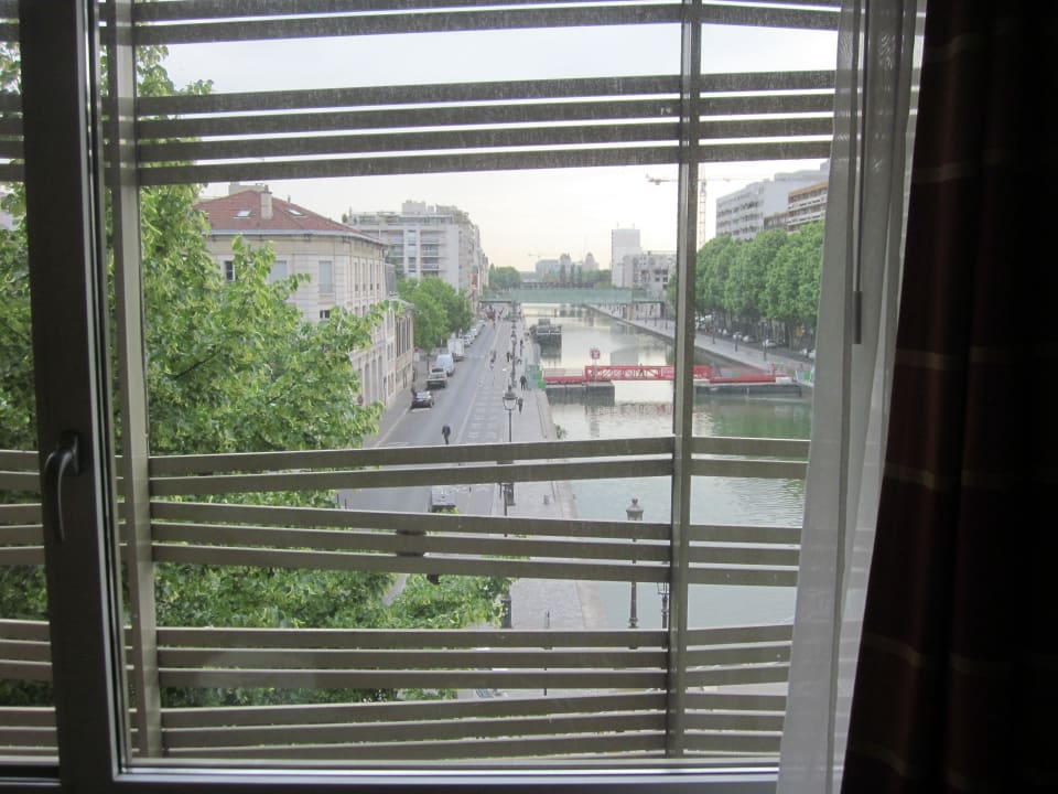 Ausblick am Morgen Holiday Inn Express Paris Canal de la Villette