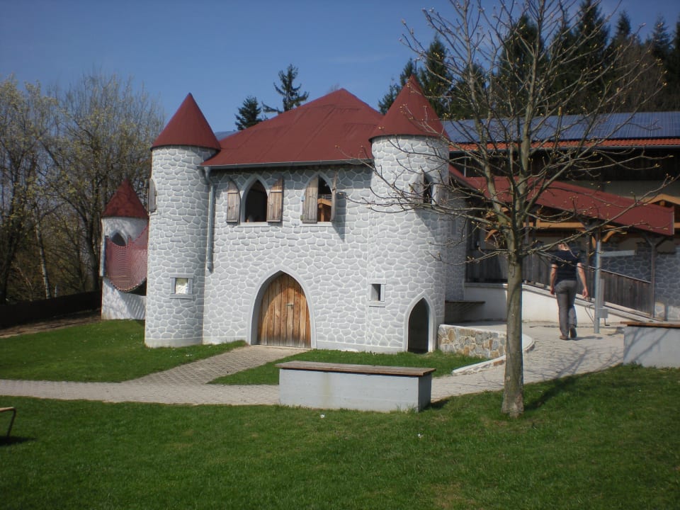 Spielscheune ULRICHSHOF Nature · Family · Design