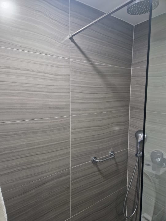 Zimmer Crystal Springs Beach Hotel