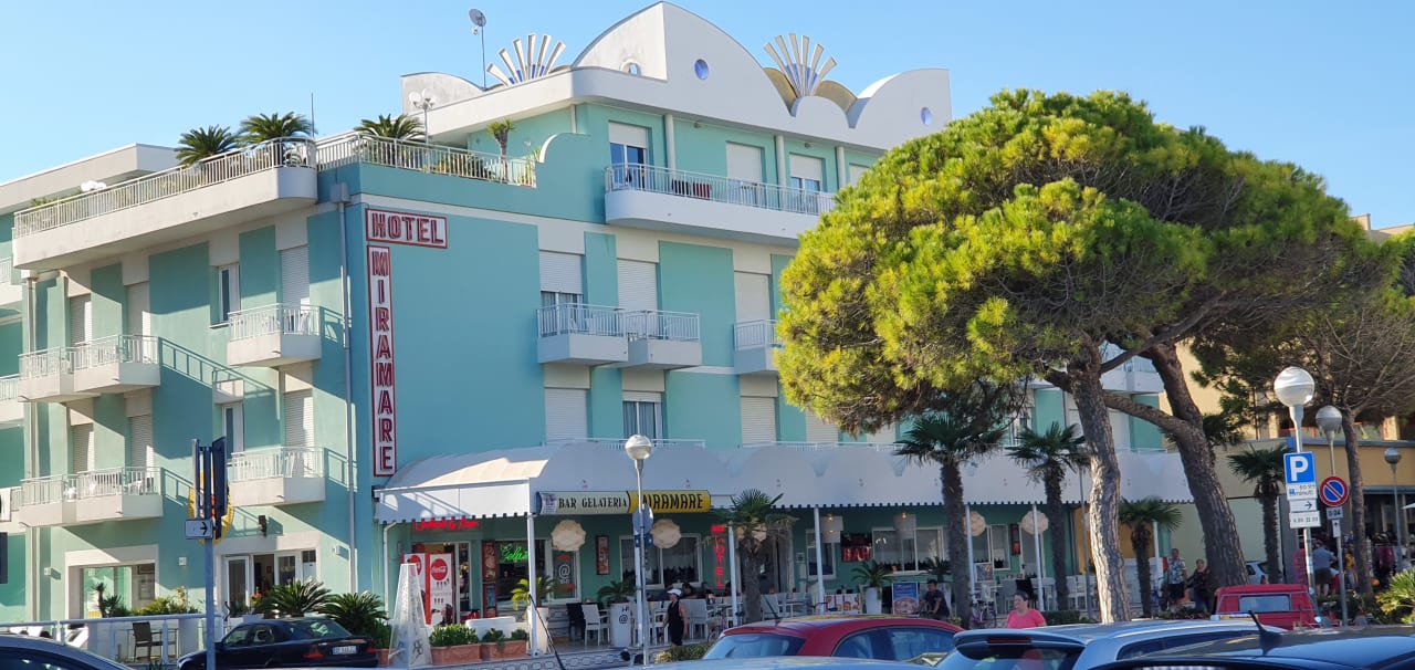 Außenansicht Hotel Miramare