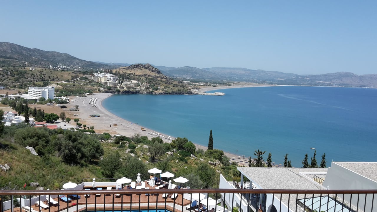 Blick von der Rezeption  Lindos Mare, Seaside Hotel