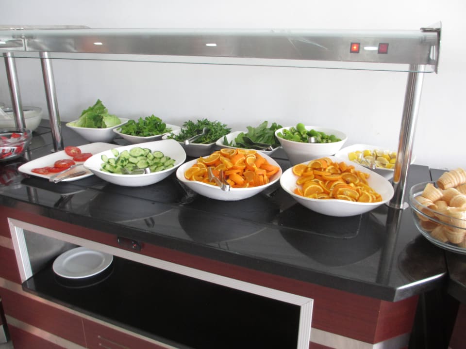 Büffet Petunya Beach Resort