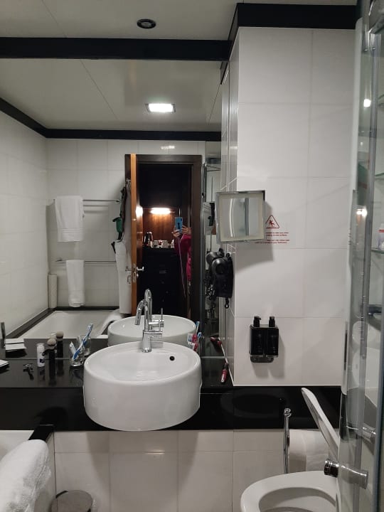 Zimmer Leonardo Royal London Tower Bridge