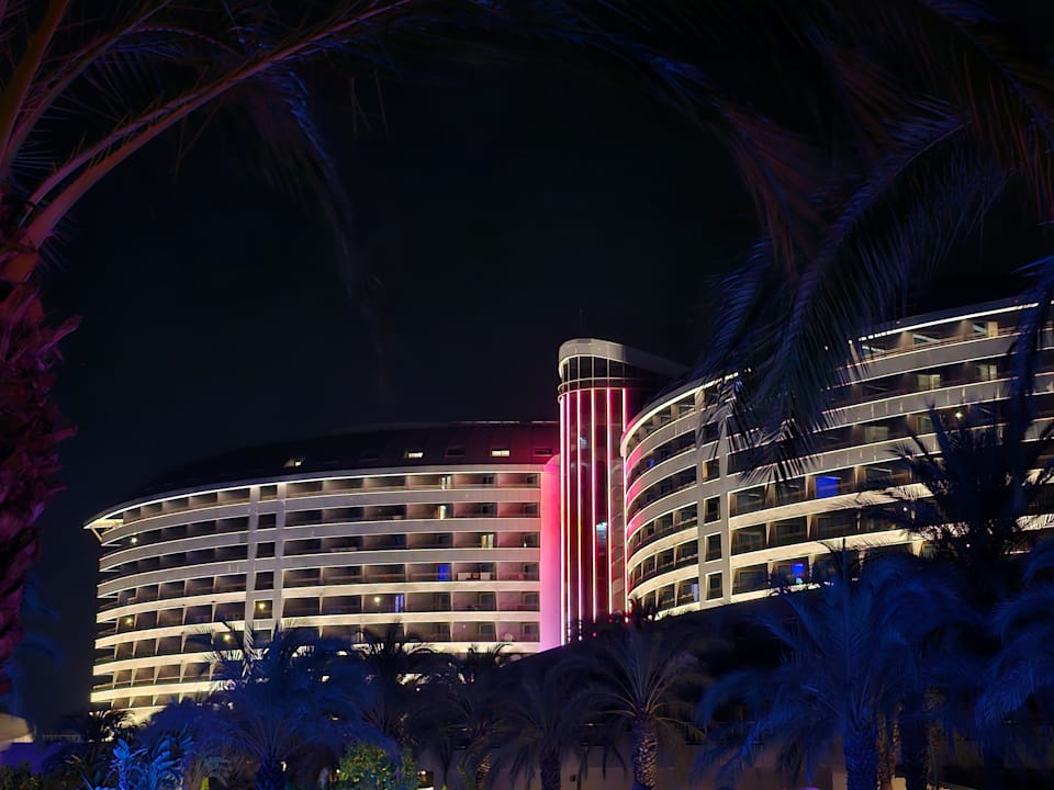 Außenansicht Royal Wings Hotel