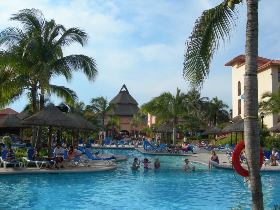 Pool Sandos Playacar Beach Resort