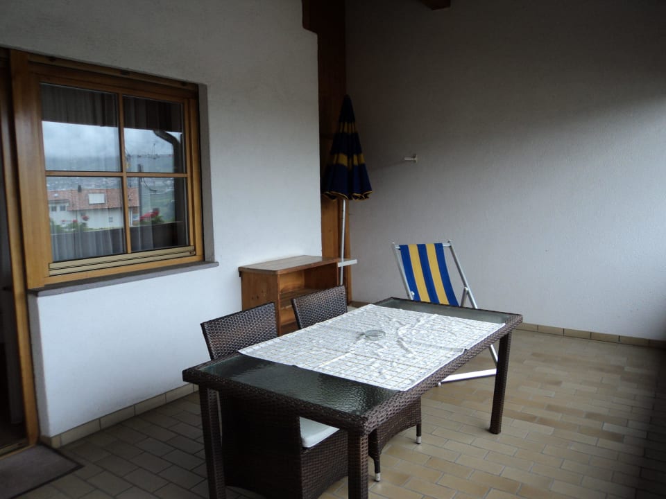 Grosse Terrasse mit allem drum und dran Hotel Alpenhof