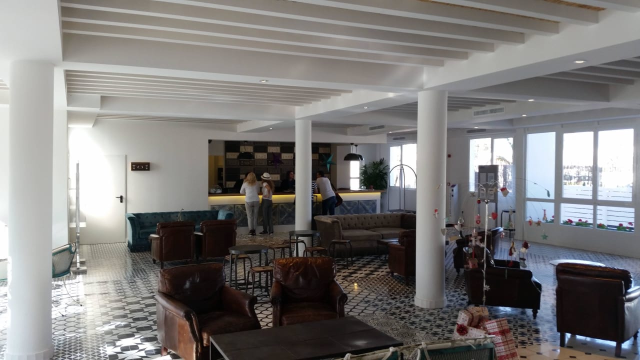 Rezeption H10 Ocean Suites