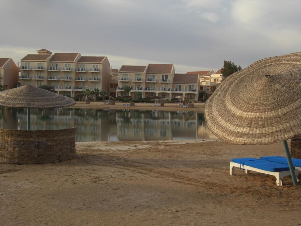 Strand an der Lagune Mövenpick Resort & Spa El Gouna