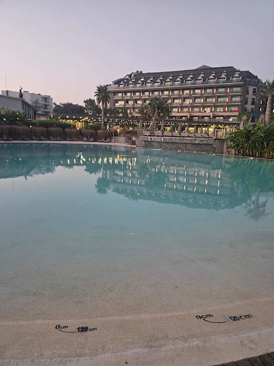 Pool Lago Hotel