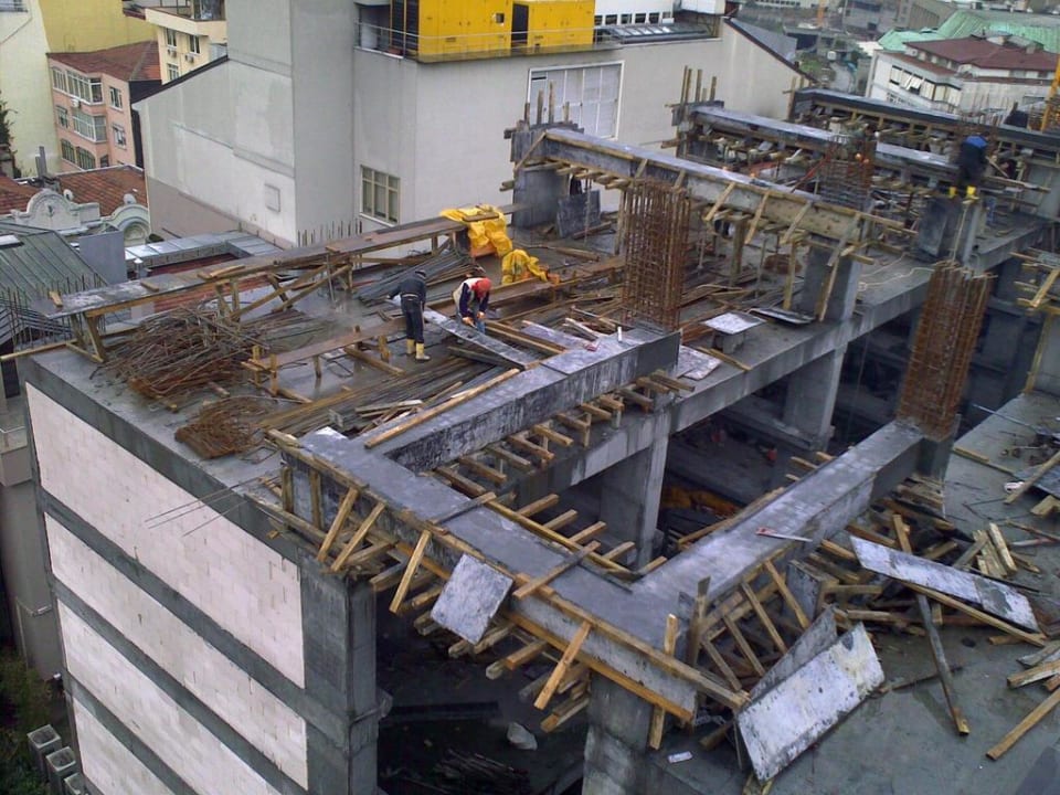 Ausblick auf Nachbarhäuser von der Dachterrasse The Stay Boulevard Nisantasi