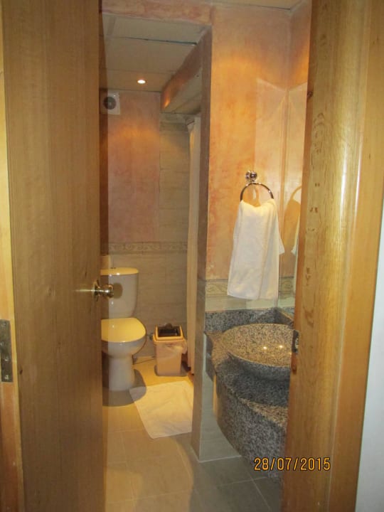 Санитарный узел номера. Pickalbatros Alf Leila Wa Leila Resort - Neverland Hurghada