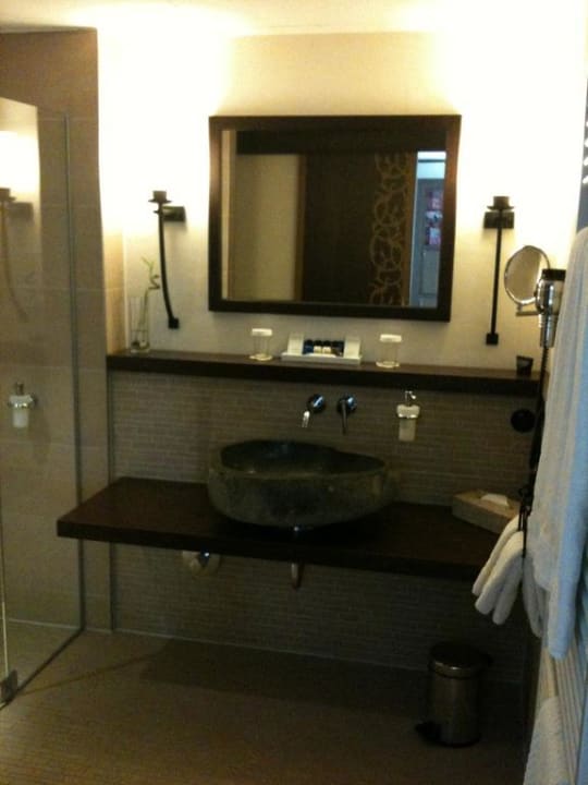 Blick ins Badezimmer Park-Hotel Hagenbeck