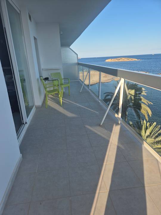 Zimmer The Ibiza Twiins