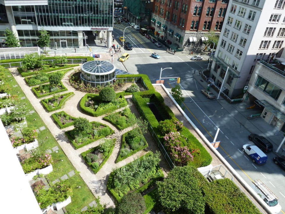 Kräutergarten des Fairmont Waterfront Hotels Hotel The Fairmont Waterfront