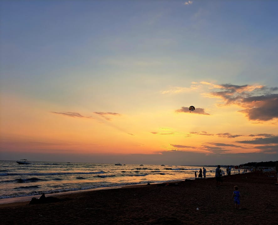 Strand Side Breeze Hotel