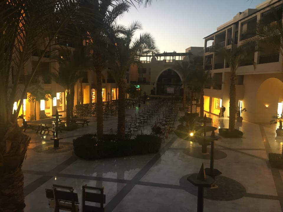 Gartenanlage Steigenberger Aqua Magic