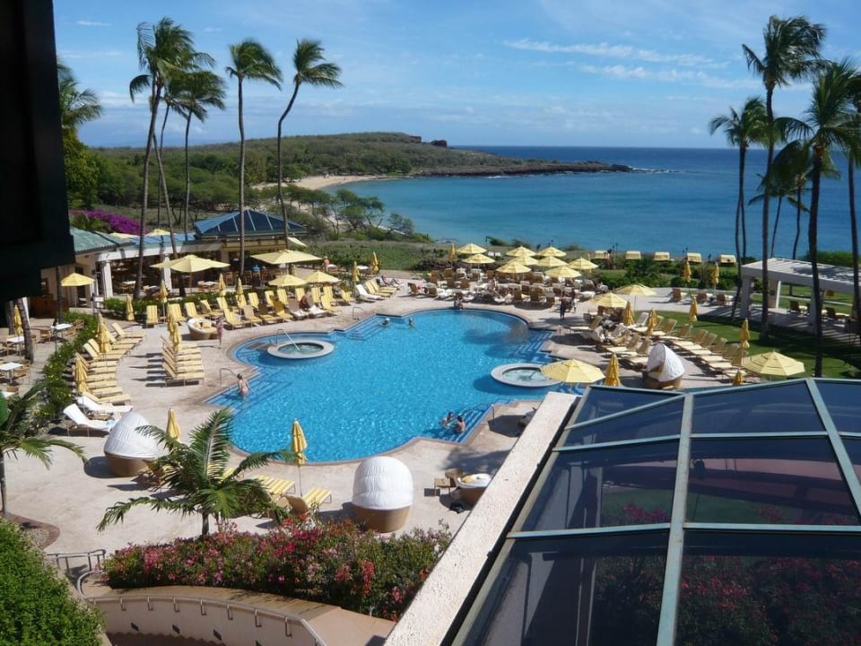 Pool Hotel Four Seasons Resort Lanai at Manele Bay